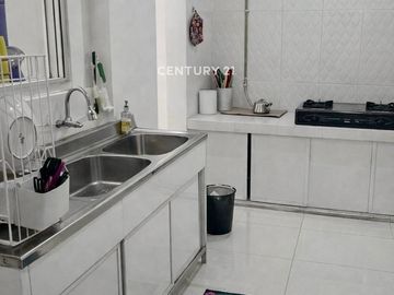 Rumah Full Furnished Di Taman Modern Cakung Renovasi Total LT 200