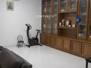 Rumah Full Furnished Di Taman Modern Cakung Renovasi Total LT 200