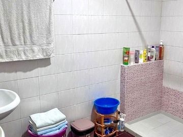 Rumah Full Furnished Di Taman Modern Cakung Renovasi Total LT 200
