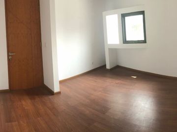 [2DDAE1] For Sale 4 Bedroom House, 206m2 - Jagakarsa, South Jakarta