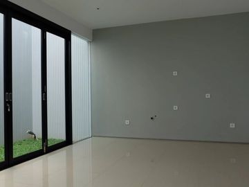 [2DDAE1] For Sale 4 Bedroom House, 206m2 - Jagakarsa, South Jakarta