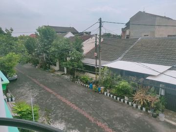 Dijual Rumah 2 Lantai Di Taman Pondok Indah, Wiyung KT