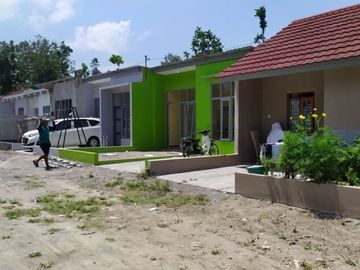Dijual Rumah di lingkungan asri di Prambanan