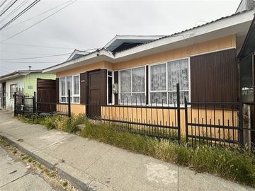 Casa en venta de 4 dorm. en Punta Arenas