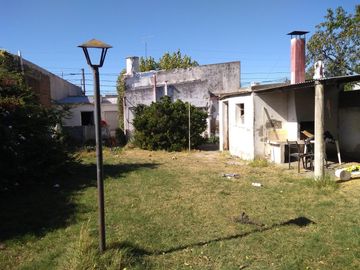 CASA SOBRE BUEN LOTE EN EXCELENTE VALOR DE VENTA
