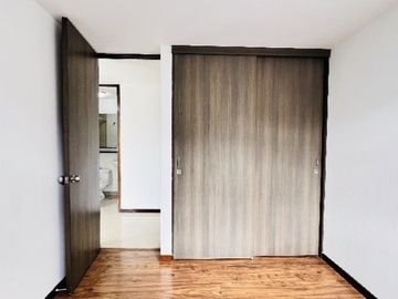 apartamento en arriendo en loma de cumbres. Cod A6721