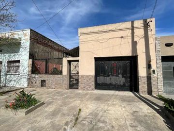Casa en venta en Lanus Oeste