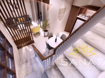 Rumah Mewah Deket Exit Tol Sawojajar