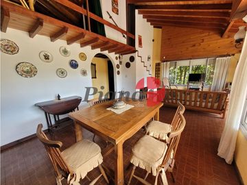 Casa en Venta - Zona Golf - Construcción Solida - Cercana al Mar