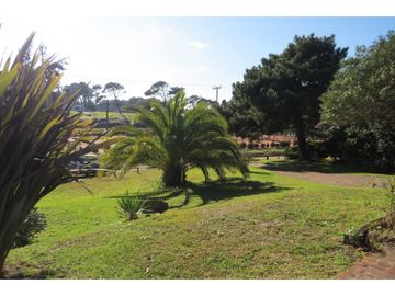 Casa en Venta - Zona Golf - Construcción Solida - Cercana al Mar