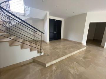 ALQUILO CASA EN COSTA DEL ESTE - URB ANTIGUA