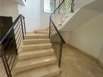 ALQUILO CASA EN COSTA DEL ESTE - URB ANTIGUA