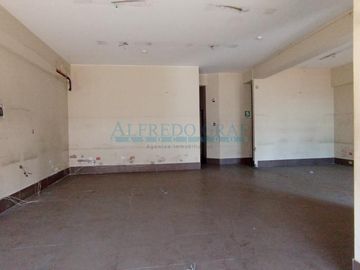 Locales Comerciales Venta AV. Elmer Faucett y Tomas Valle - CALLAO