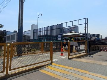Locales Comerciales Venta AV. Elmer Faucett y Tomas Valle - CALLAO