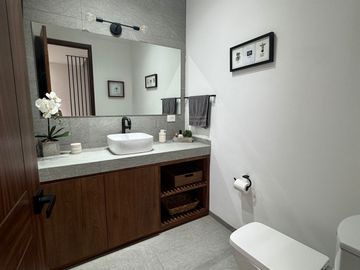 VENTA DE CASA EN CERRADAS