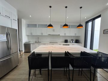 VENTA DE CASA EN CERRADAS