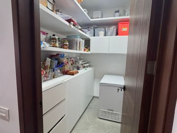 VENTA DE CASA EN CERRADAS