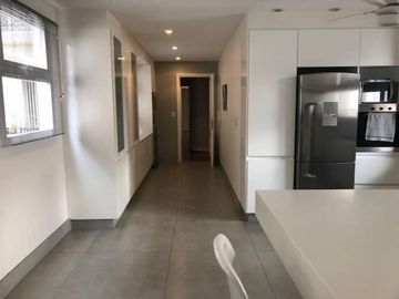 quintana al 100. CON RENTA. Edificio frances de primera categoria  TOTALMENTE RECICLADO, LINDISIMO, LUZ