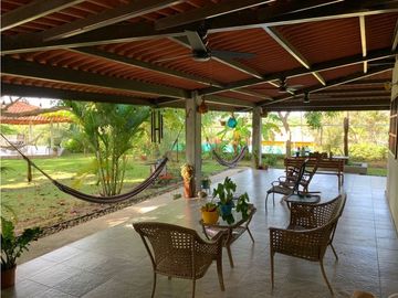 Se vende casa de playa en Costa Esmeralda $ 324,000 AM