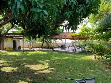 Se vende casa de playa en Costa Esmeralda $ 324,000 AM