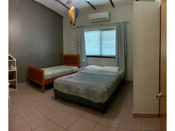 Se vende casa de playa en Costa Esmeralda $ 324,000 AM