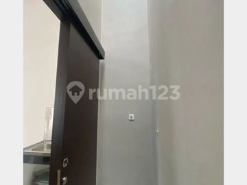 Jual Cepat Rumah Pik 2 Uk 6X10 SHM 2 Lantai Hadap Selatan