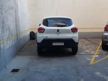 Excelente Semipiso 2 Ambientes con Balcon - COCHERA- Edificio con Pileta Alquilado