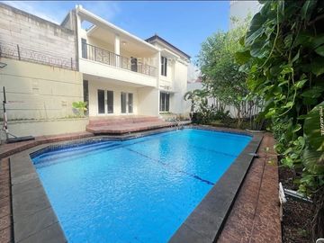 Disewakan Rumah Cantik Di Kemang Barat Jakarta Selatan