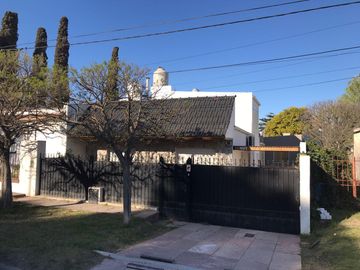 Hermosa Casa a 4 cuadras del mar
