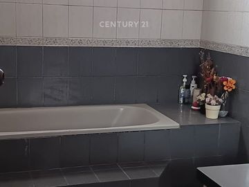 Dijual Townhouse Asri Exclusive Private Pool Di Kebayoran Lama