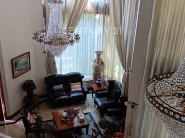 Dijual Townhouse Asri Exclusive Private Pool Di Kebayoran Lama