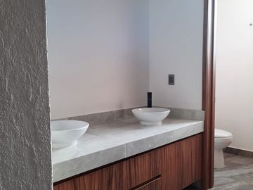 CASA EN VENTA EN TEQUISQUIAPAN
