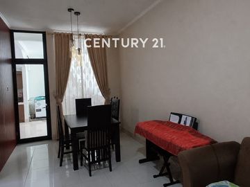 Rumah Minimalis Dekat Stasiun Di Ciputat DM 18803