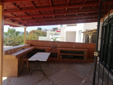 Venta casa agradable vista al mar