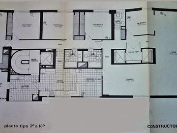Excelente piso de 6 ambientes con dependencia, dos cocheras y baulera