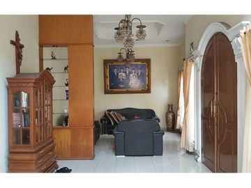 Dijual rumah mewah dekat sekolah Al-azhar di Cakung