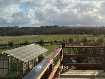 Casa y Domos turísticos a 5 minutos de Panguipulli.