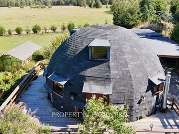 Casa y Domos turísticos a 5 minutos de Panguipulli.