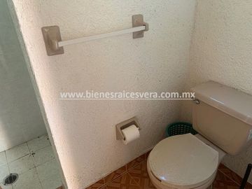 CASA EN VENTA EN TEQUISQUIAPAN EN GRANJAS RESIDENCIALES SOFI