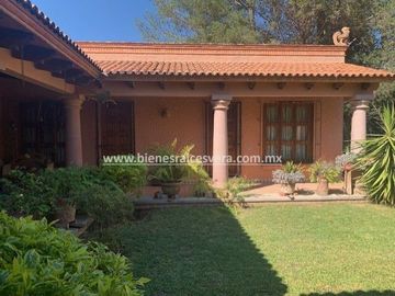 CASA EN VENTA EN TEQUISQUIAPAN EN GRANJAS RESIDENCIALES SOFI