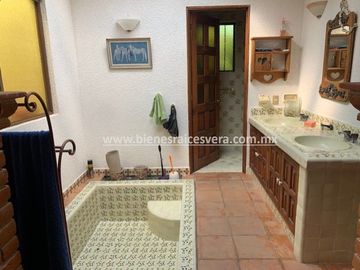 CASA EN VENTA EN TEQUISQUIAPAN EN GRANJAS RESIDENCIALES SOFI