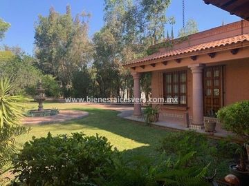 CASA EN VENTA EN TEQUISQUIAPAN EN GRANJAS RESIDENCIALES SOFI