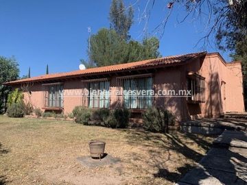 CASA EN VENTA EN TEQUISQUIAPAN EN GRANJAS RESIDENCIALES SOFI