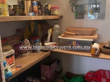CASA EN VENTA EN TEQUISQUIAPAN EN GRANJAS RESIDENCIALES SOFI