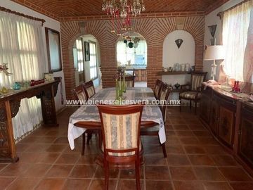 CASA EN VENTA EN TEQUISQUIAPAN EN GRANJAS RESIDENCIALES SOFI