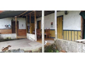 FINCA EN FILANDIA