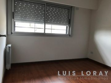 Departamento ubicado en esquina de Humberto Primo y Avenida Tomás Espora , a 100 metros de la estación.