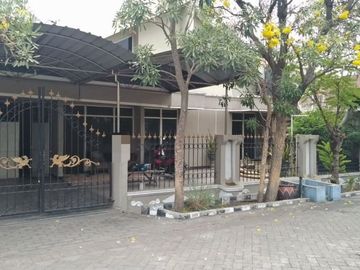 Rumah Terawat Manyar Kertoadi Row Jalan 3 Mobil, NEGO