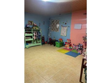 Se Vende Casa con cuarto de Alquiler en Las Mañanitas