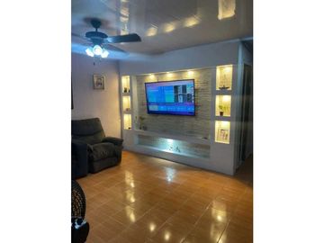 Se Vende Casa con cuarto de Alquiler en Las Mañanitas
